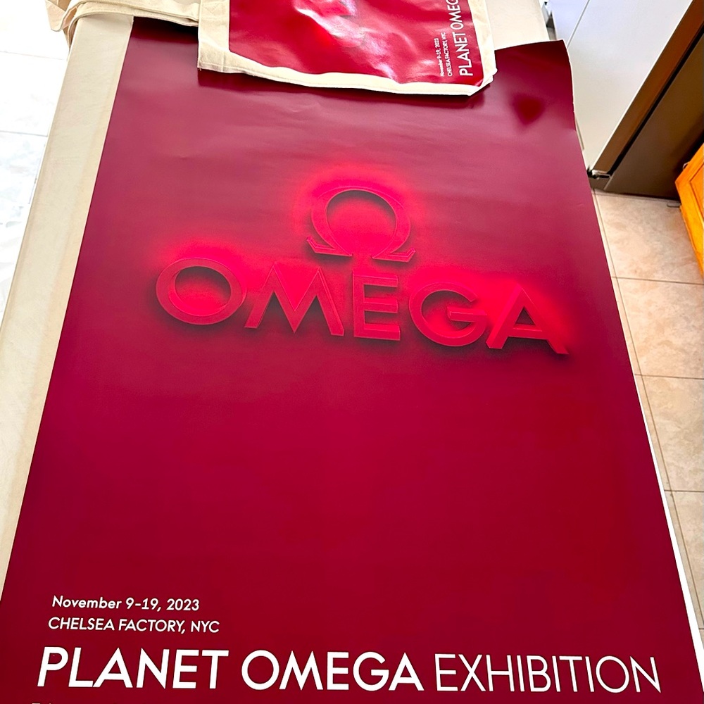 NEW LIMITED EDITION OMEGA TOTE BAG FROM PLANET OMEGA EXHIBITION NYC AND POSTER - Picture 2 of 2